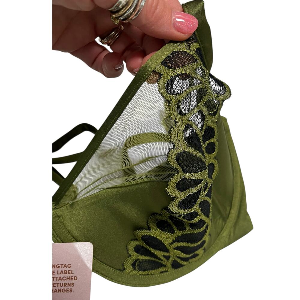 Savage x Fenty | Savage Not Sorry Half Cup Plunge Bra | Green Olive Black 36DDD - Picture 3 of 8